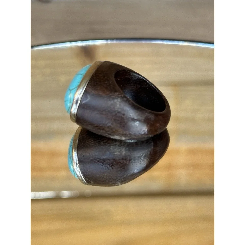 Vintage Beautiful‎ Modernist Mahogany and Turquoise Statement Ring Rare Find